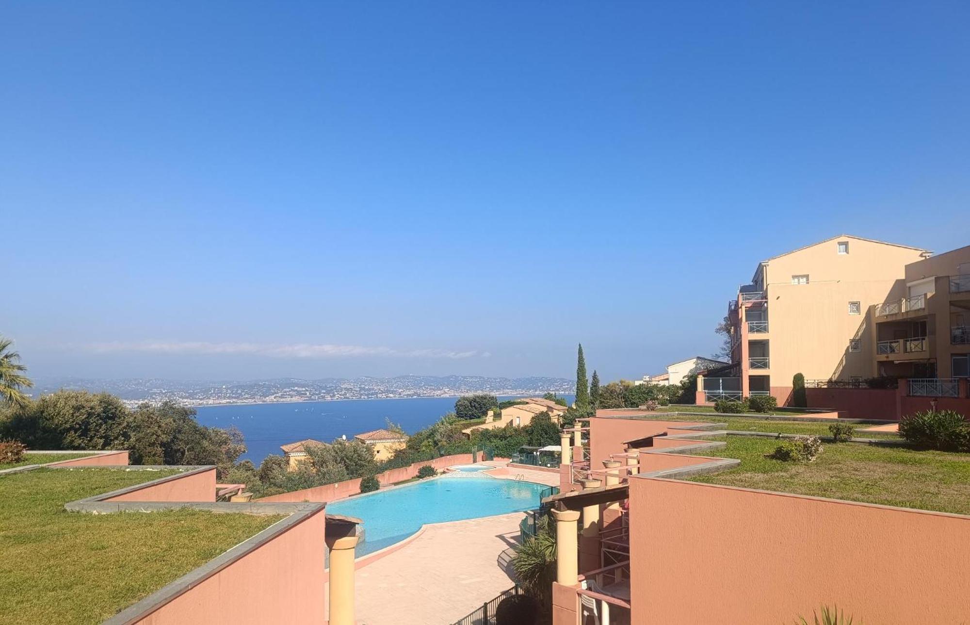 Magnifique Vue Mer Et Piscine - Les Cles De L Esterel Theoule-sur-Mer Bagian luar foto