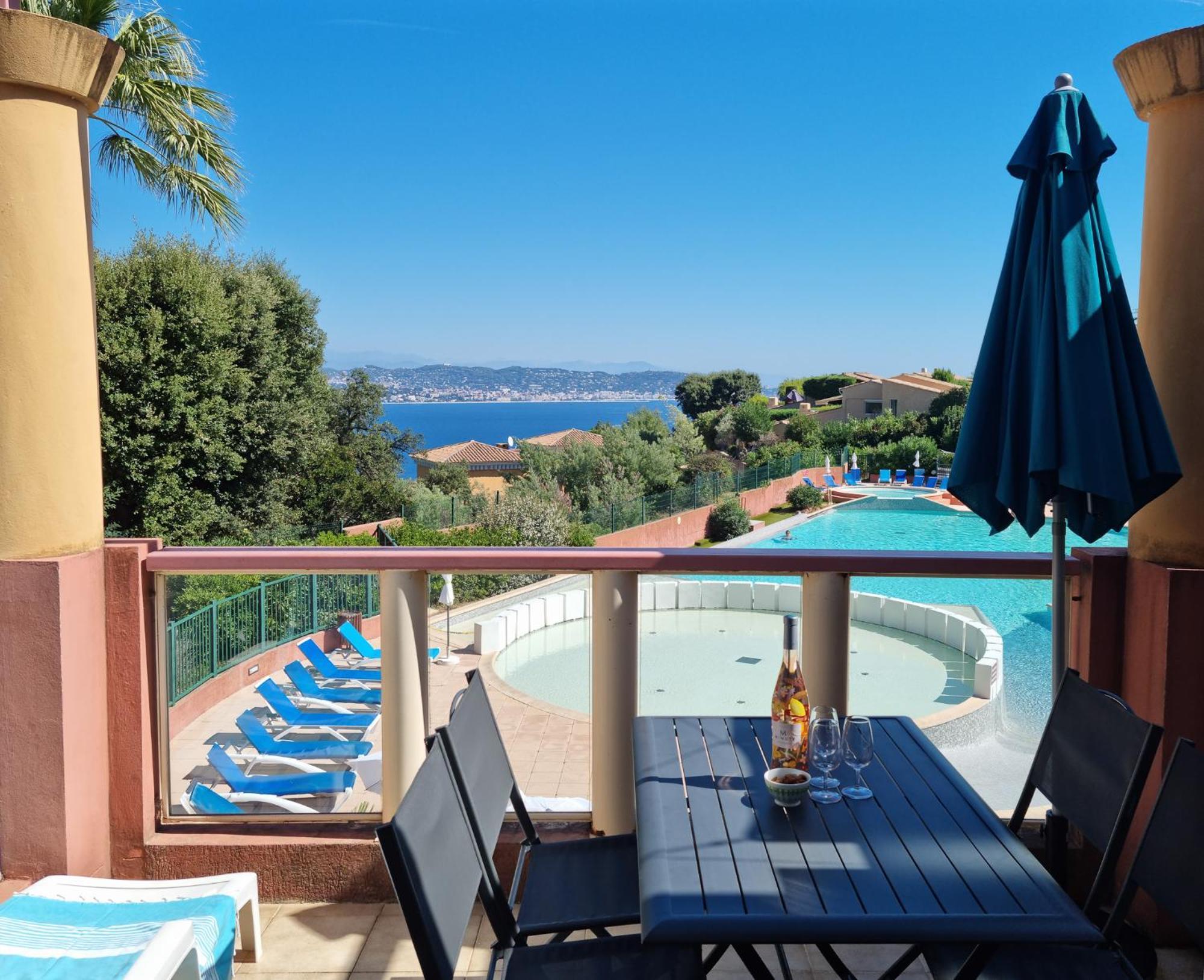 Magnifique Vue Mer Et Piscine - Les Cles De L Esterel Theoule-sur-Mer Bagian luar foto